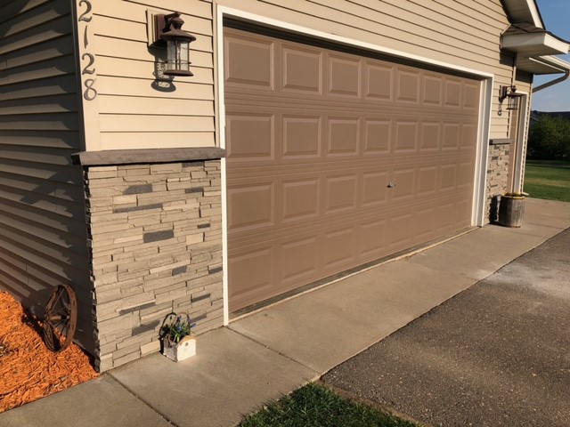 Garage exterior stone